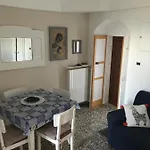 בית נופש Casa Bettina אוסטוני